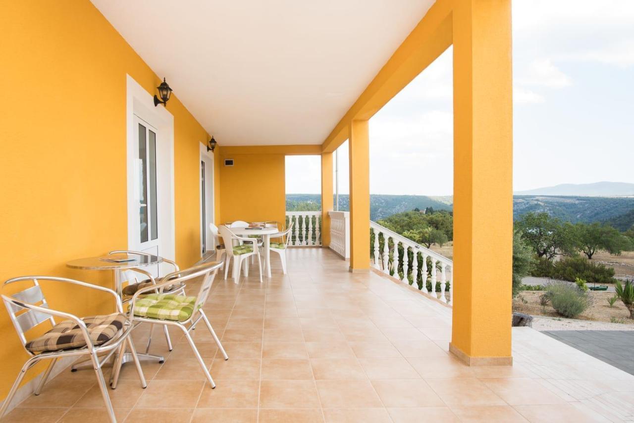 Apartmani Anita Skradin Exterior photo